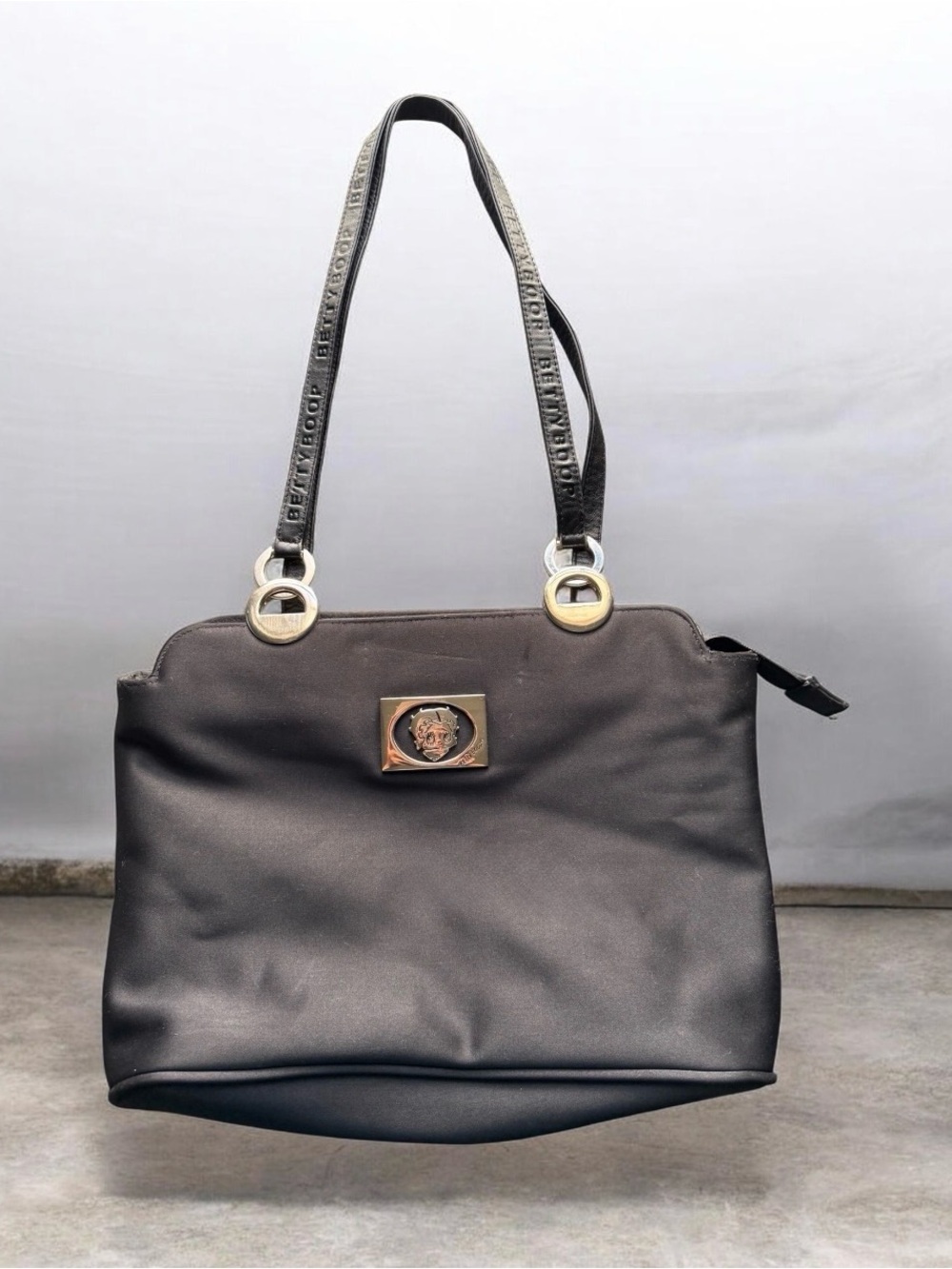 Vintage Y2K-era Betty Boop Black Women's Tote Bag with Silver Accent
